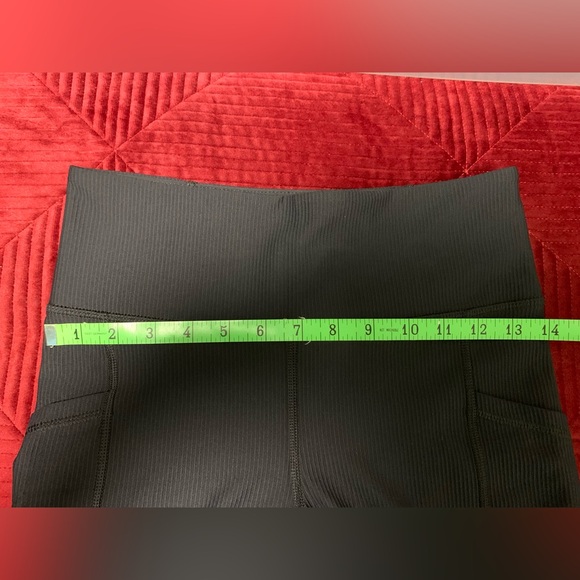 Old Navy Active Powersoft black, ribbed high-rise leggings - Picture 13 of 16